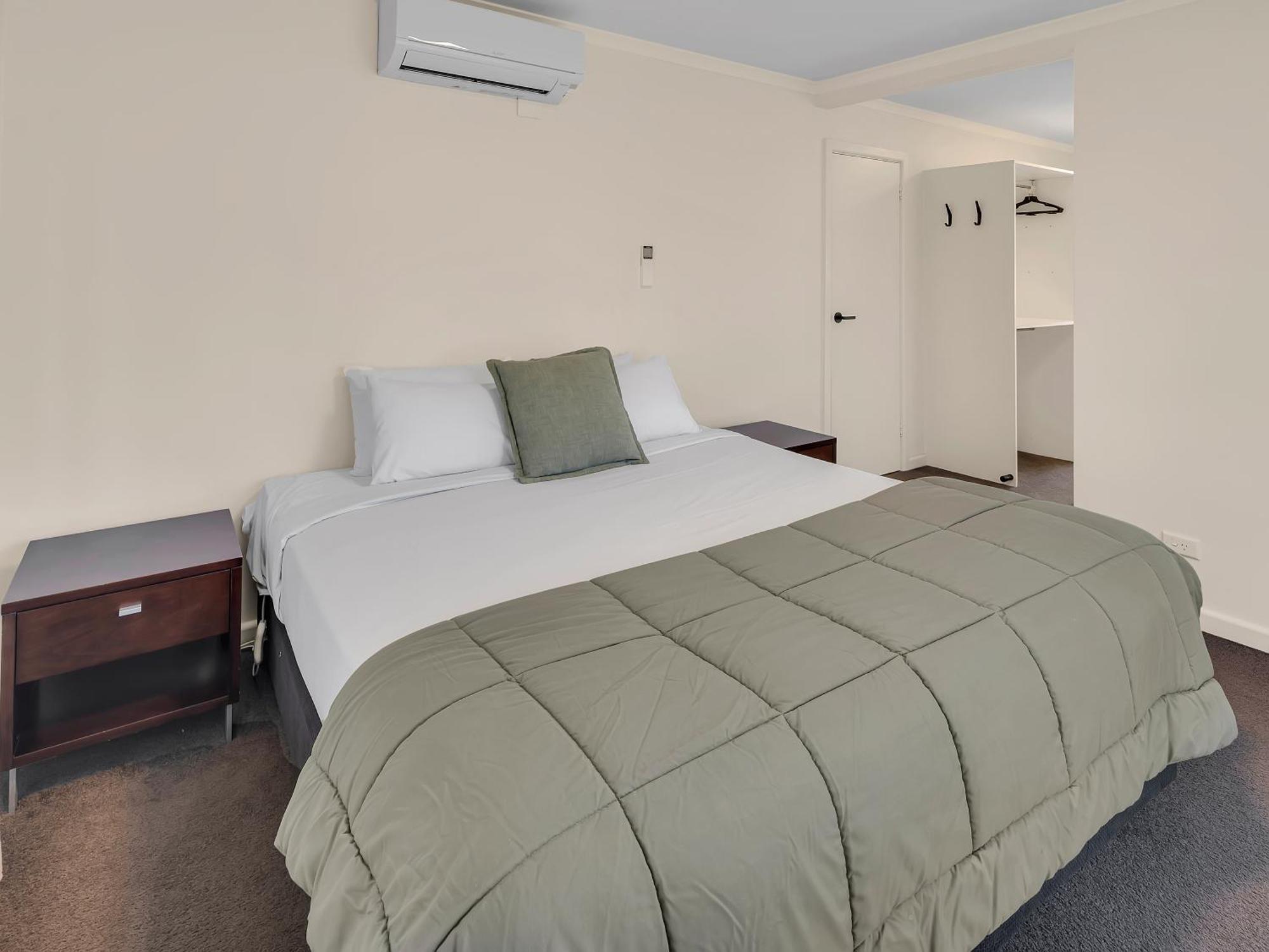 Big4 Ingenia Holidays Queenscliff Beacon Экстерьер фото