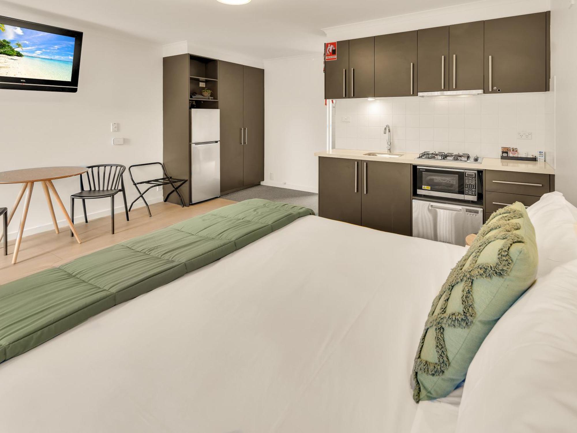 Big4 Ingenia Holidays Queenscliff Beacon Экстерьер фото