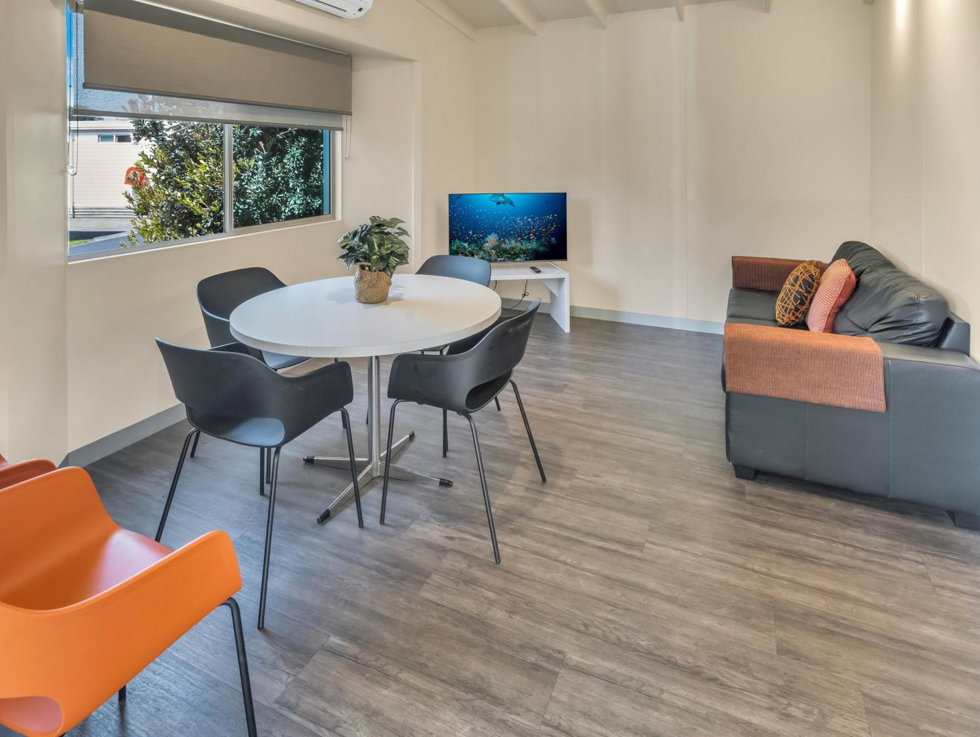 Big4 Ingenia Holidays Queenscliff Beacon Экстерьер фото